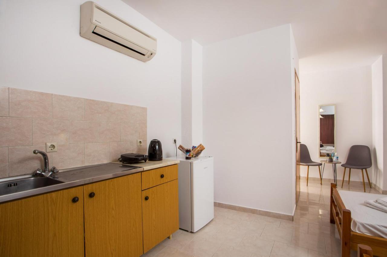 Anastasia Apartment 9 Afandu Zewnętrze zdjęcie
